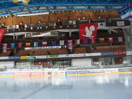 041 Cortina Eisstdtion