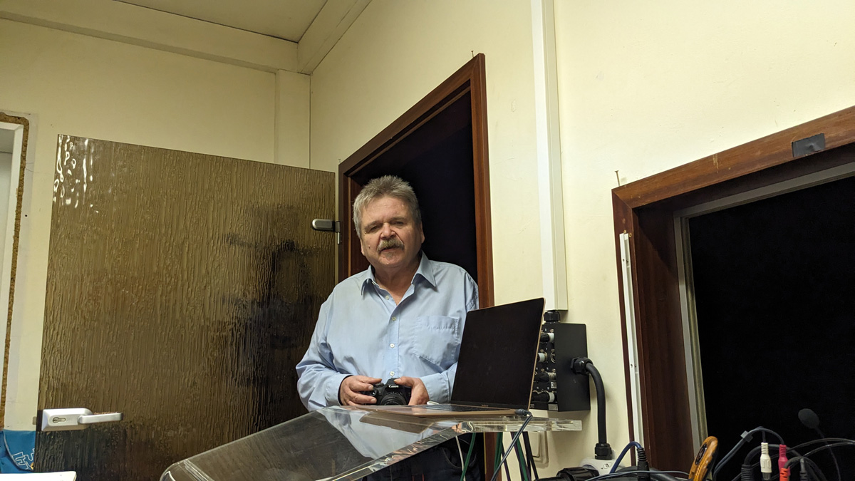 PXL_20241130_141024616