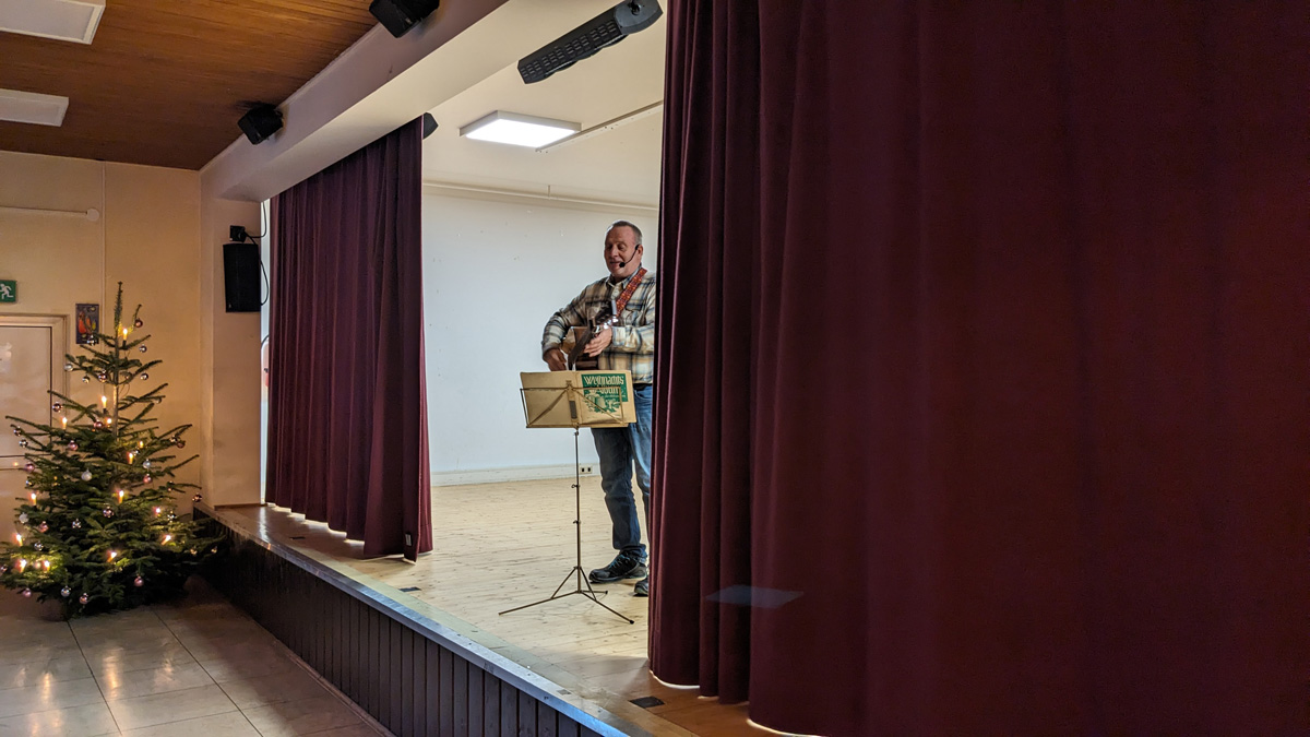 PXL_20241130_150702014